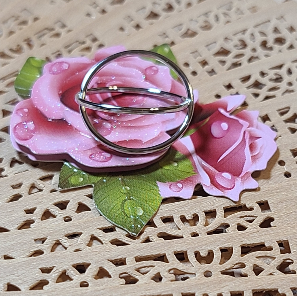 Elegant Silver Women's Ring